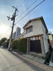 本山北町1丁目貸家の物件外観写真